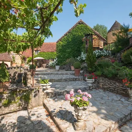 La Ferme Du Coustal Сasa de vacaciones Vialot
